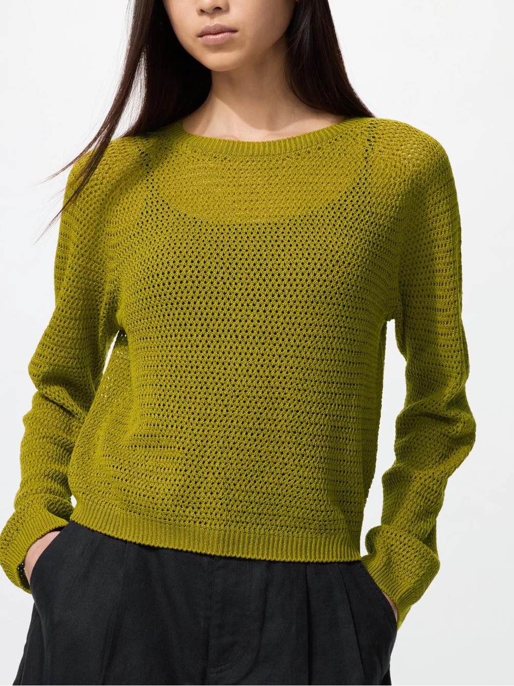 Uniqlo 3D Knit Mesh Long-Sleeve Crew Neck Sweater